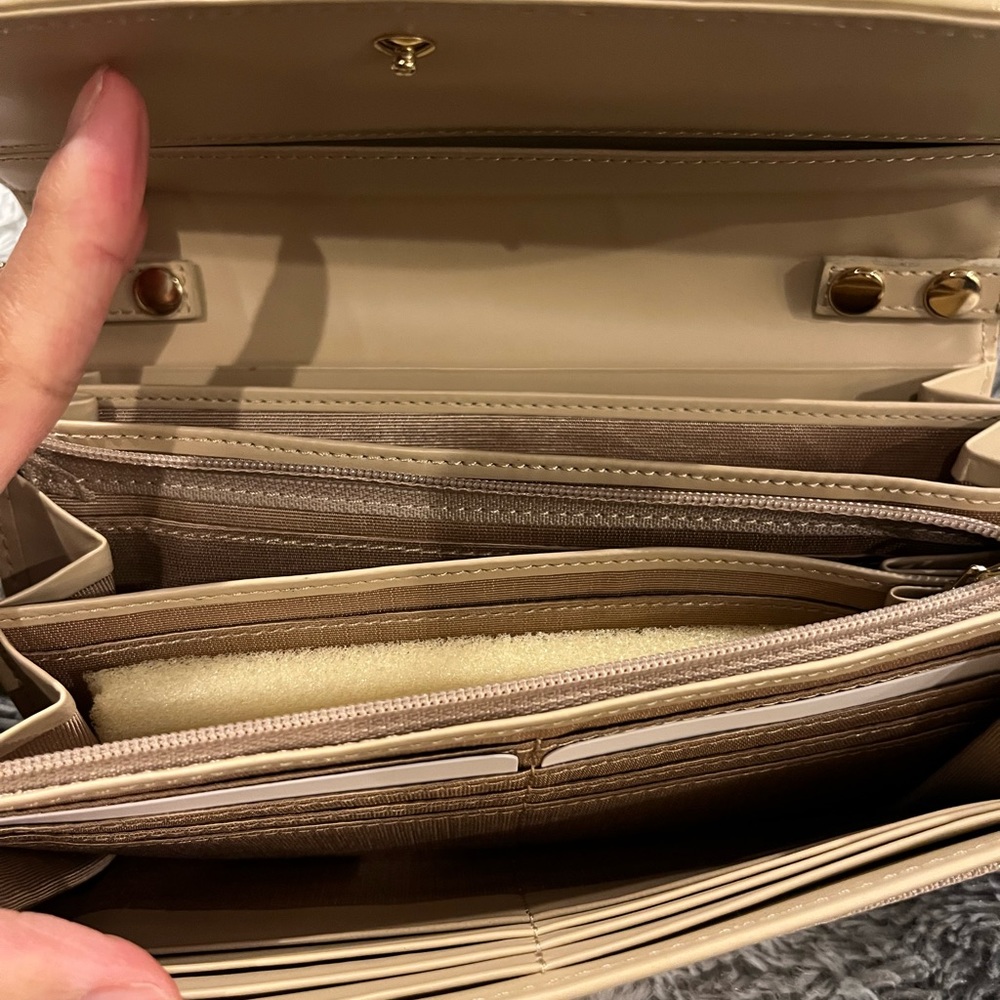 Wallet - Picture 5 of 8